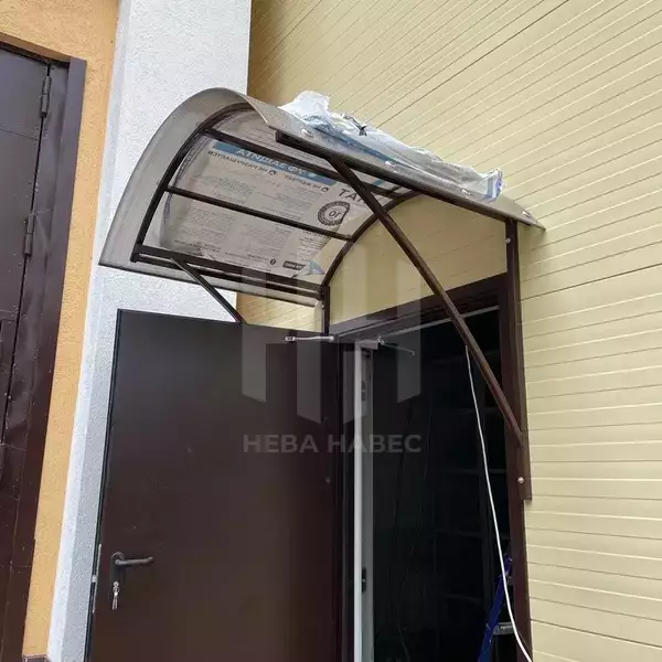 козырек с сотовым поликарбонатом