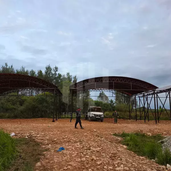 комплекс из трёх арочных навесов из сотового поликарбоната